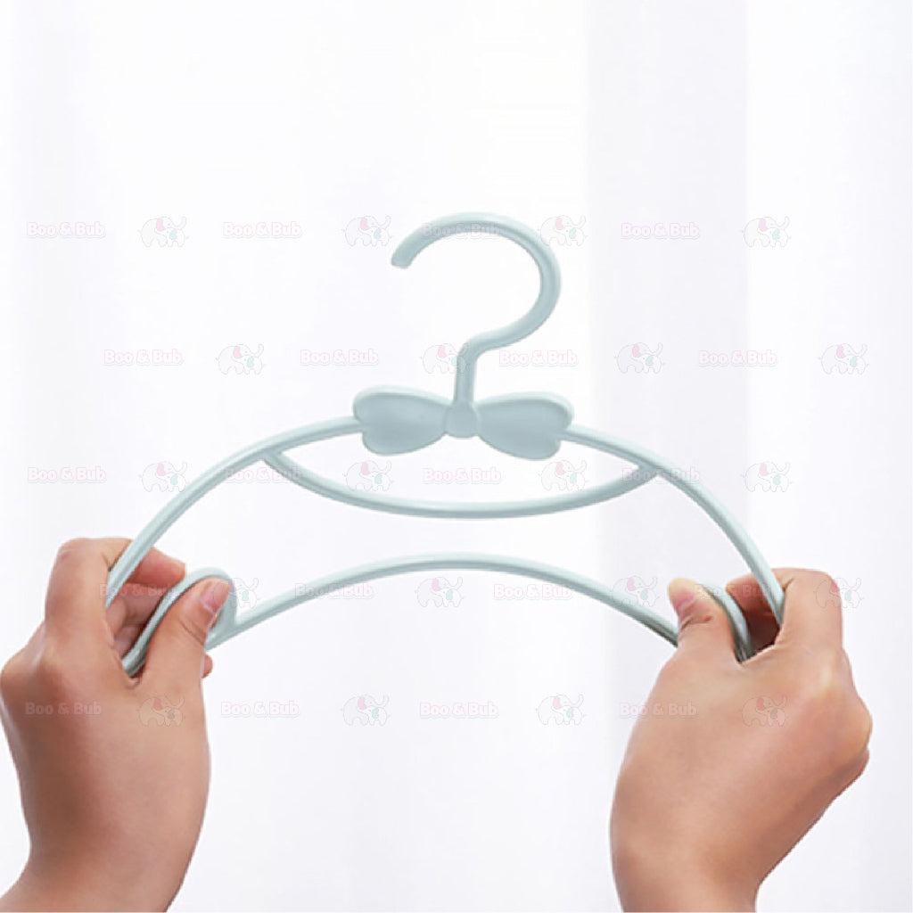 Boo&Bub 1Pc Kids baby Clothes Hanger | Racks Adjustable Plastic Display Hanger | Sangkut hanger baju budak baby - Boo & Bub